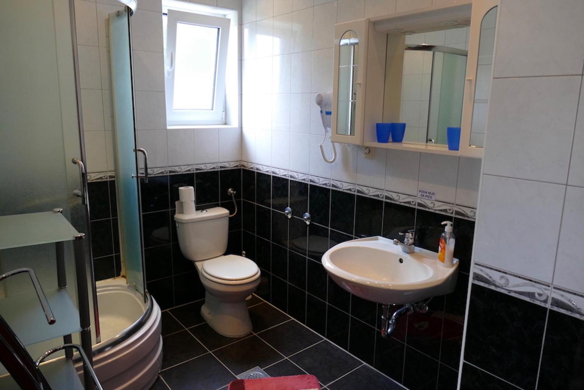 B&B Garni Toni スペタルスカ・ドラガ 部屋 写真